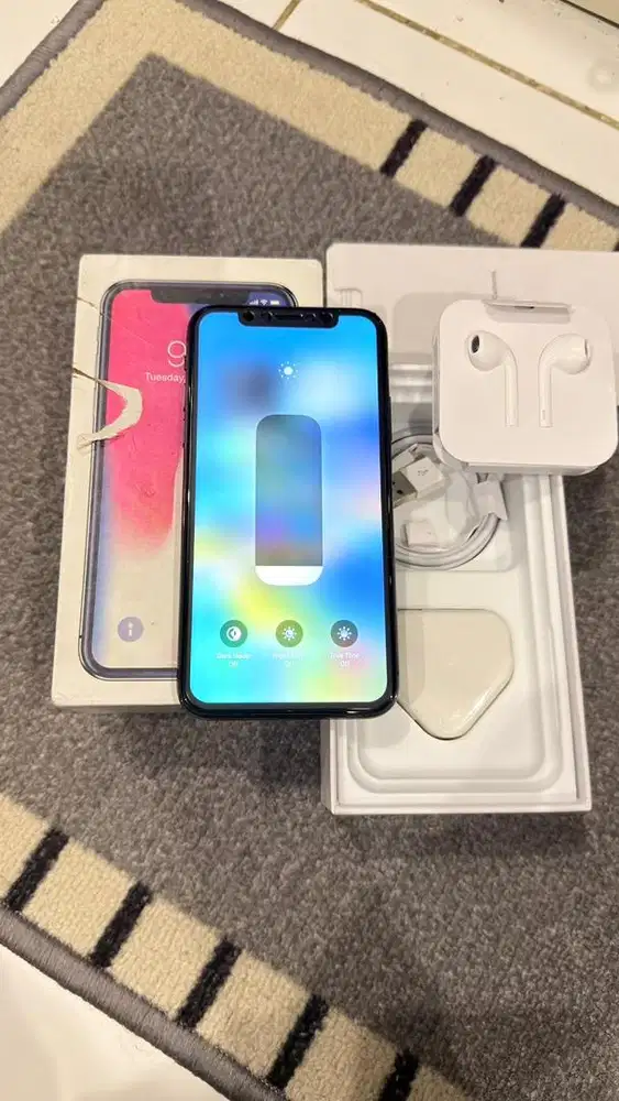 Iphone X Grey 256GB Mulus Lengkap Teregister