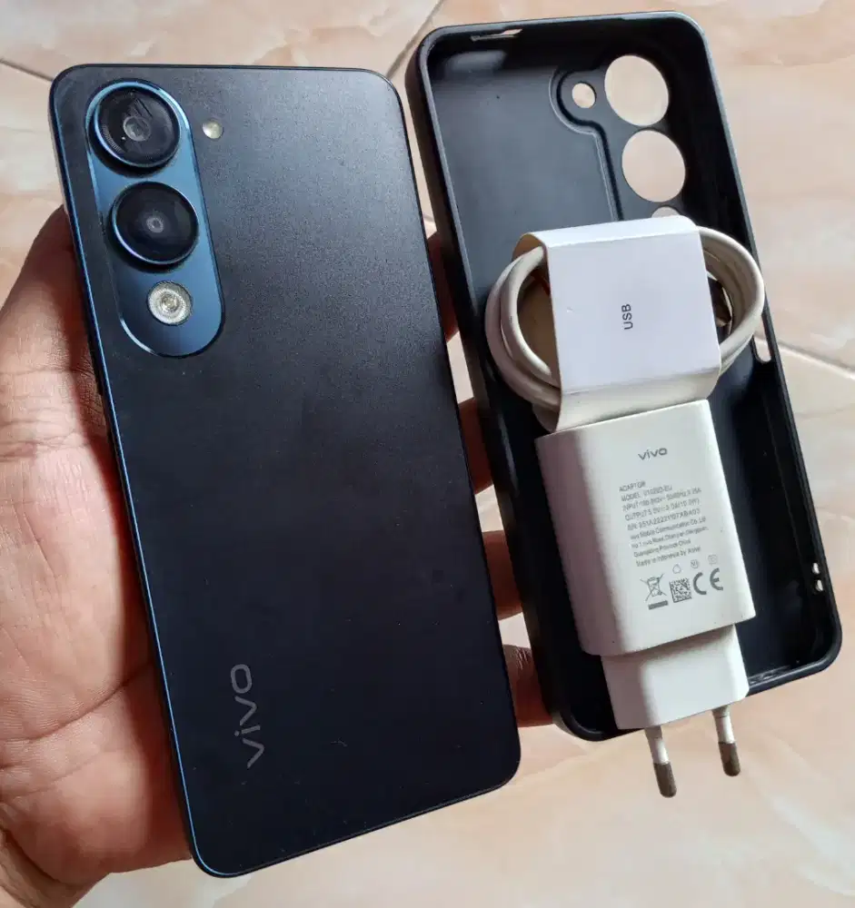 VIVO Y04s RAM 4+4/64