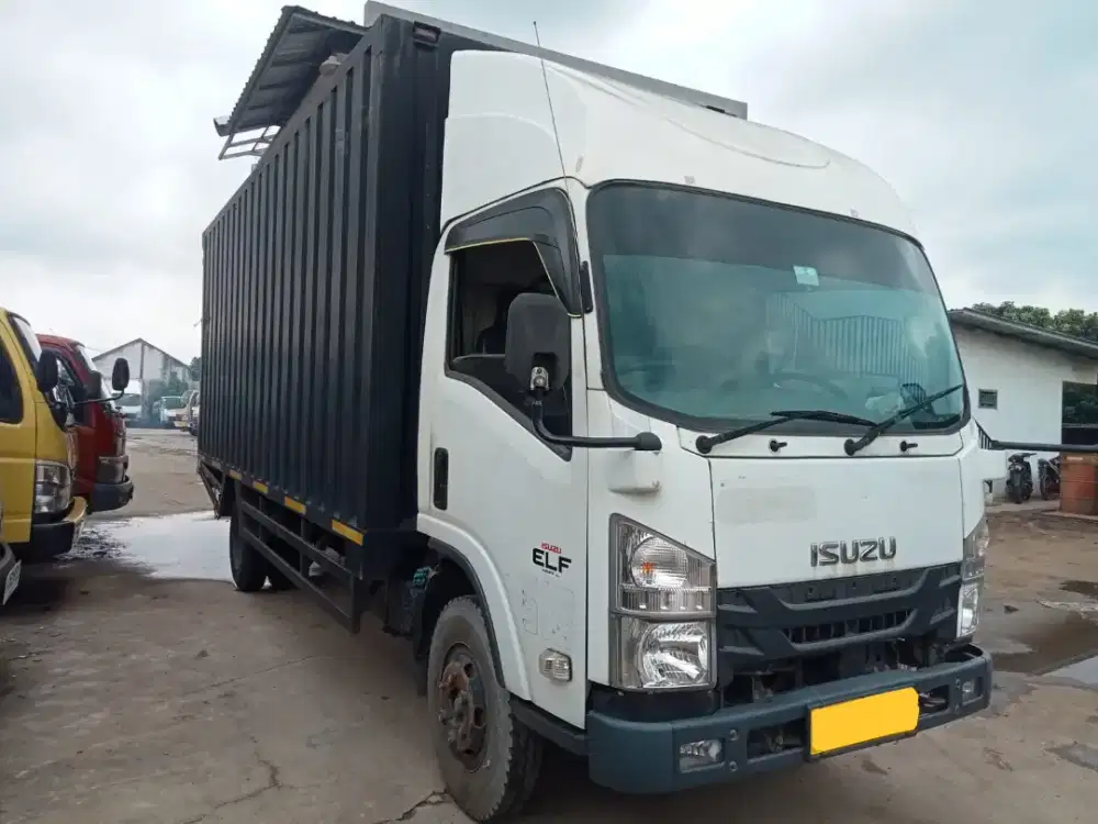 Isuzu NMR L 6 Roda Box Long Chasis Tahun 2022