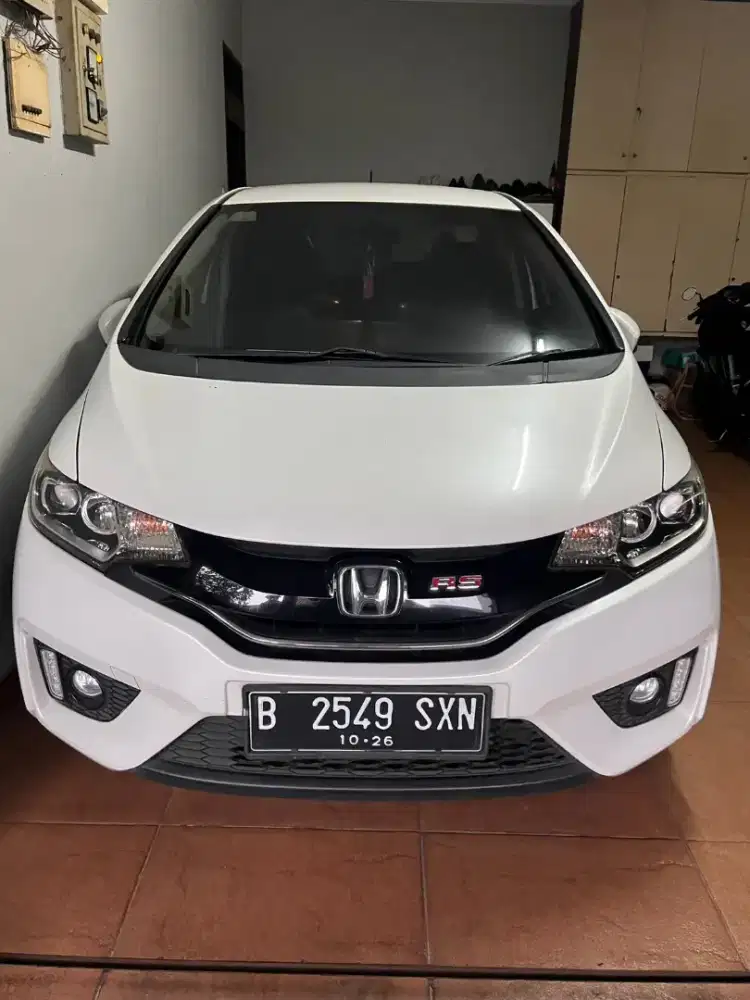 HONDA JAZZ RS 1.5 AT 2016 Low Km 60rb ,Sangat terawat Istimewa !!