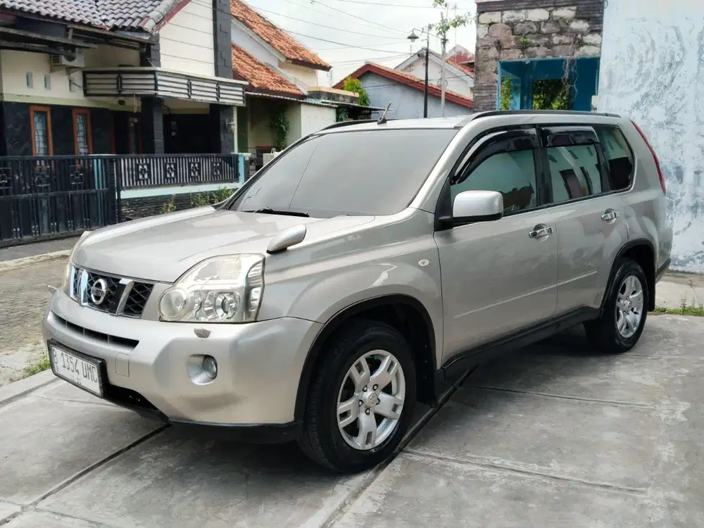 Nissan X-Trail 2010 Bensin