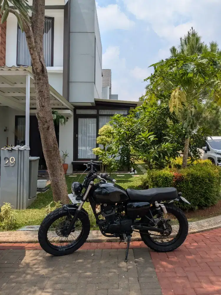 Dijual Kawasaki W175 kondisi istimewa