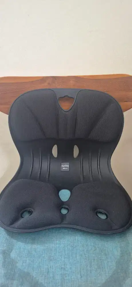 Curble Posture Chair Wider - Black