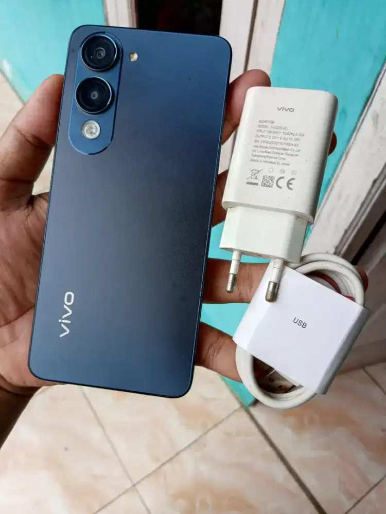 vivo y04s ram 4+4/64