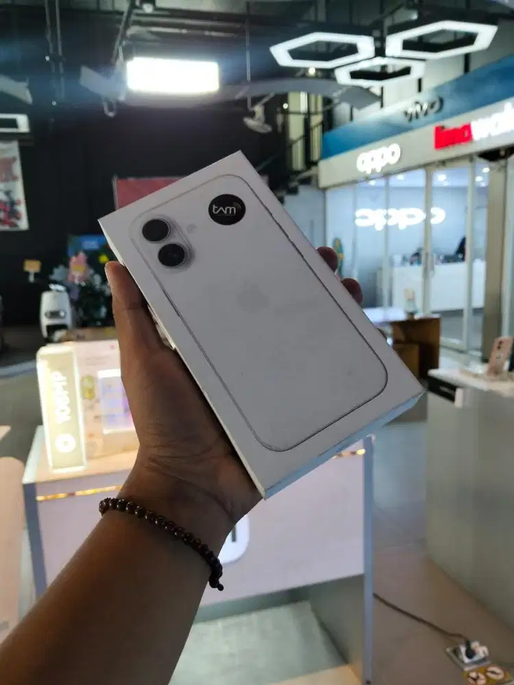 IPHONE 16 GARANSI IBOX free proteksi layar 1 tahun