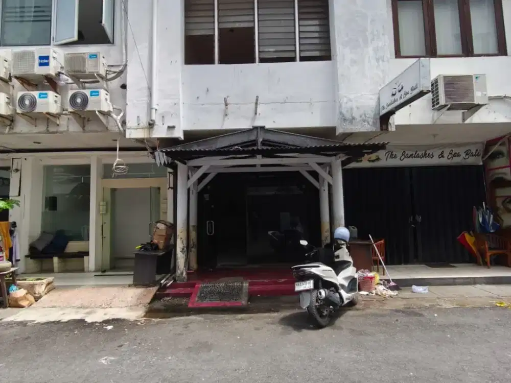 Disewakan Murah Ruko 2 lantai lokasi sangat strategis di Jl. Kartika Plaza, Kuta, Denpasar.
