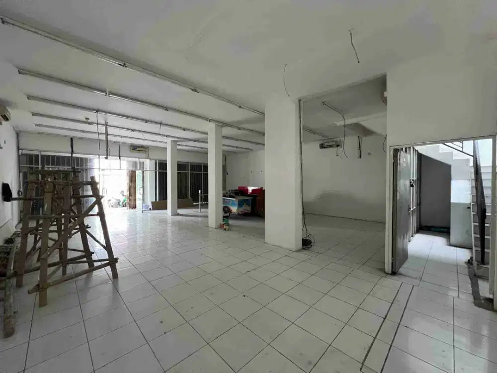 Sewa/ Jual Ruko Gandeng Siap Pakai di Jalan Siliwangi Cirebon