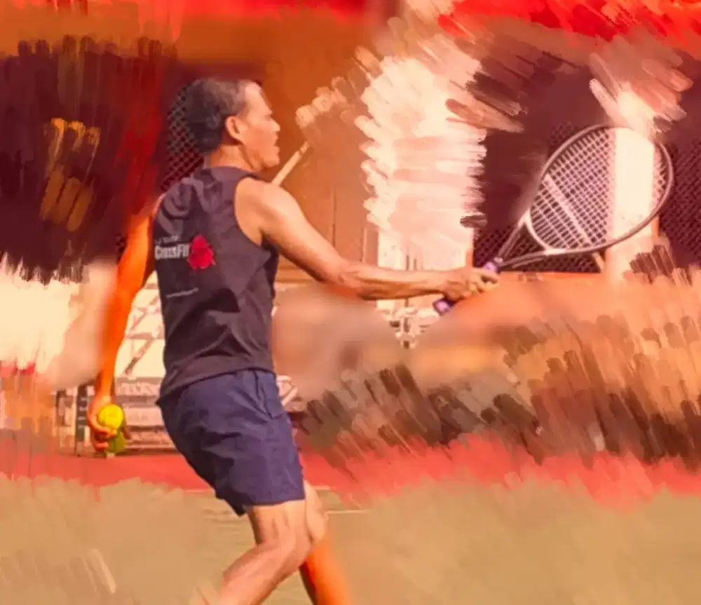 Pelatih tenis panggilan