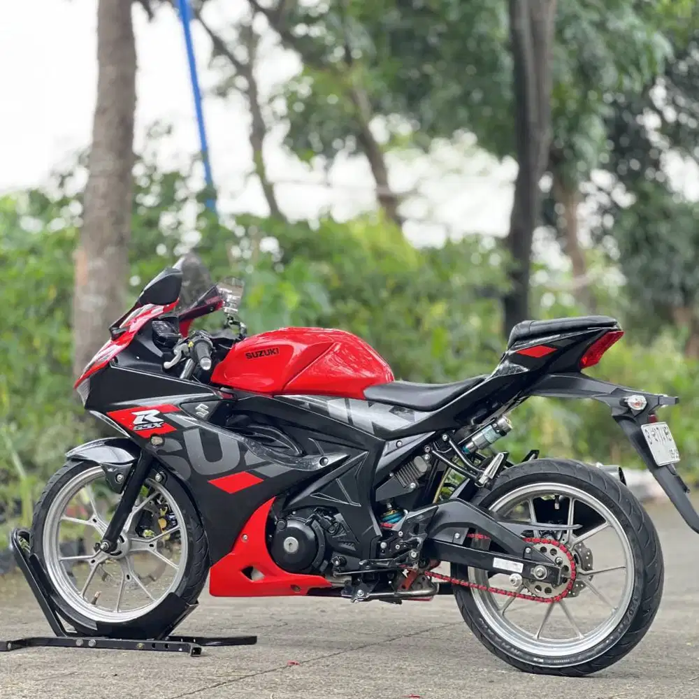 SUZUKI GSX 150R MERAH 2022 KM RENDAH PAJAK PANJANG SIAP JALAN