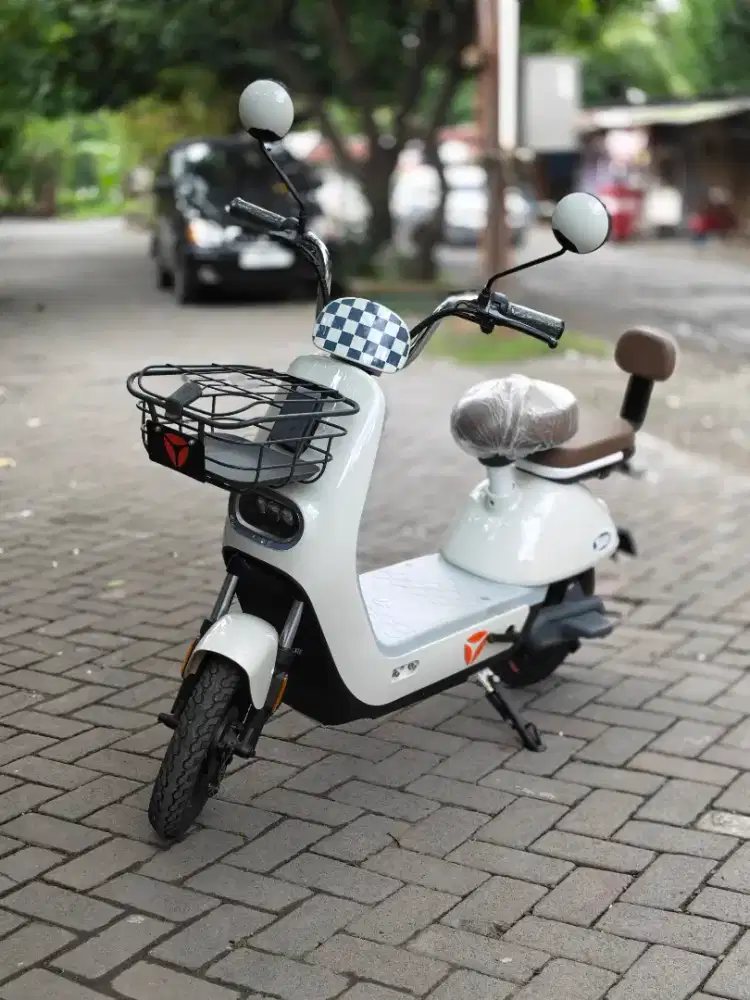 DI JUAL CEPAT BOSSKU YADEA GC 10 HARGA 4JUTAAN SAJA