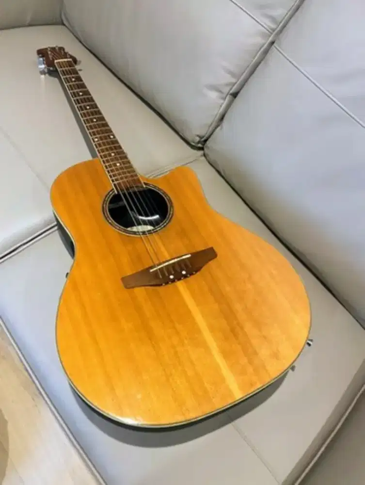 Akustik elektrik Ovation Applause original Gitar solid karbon