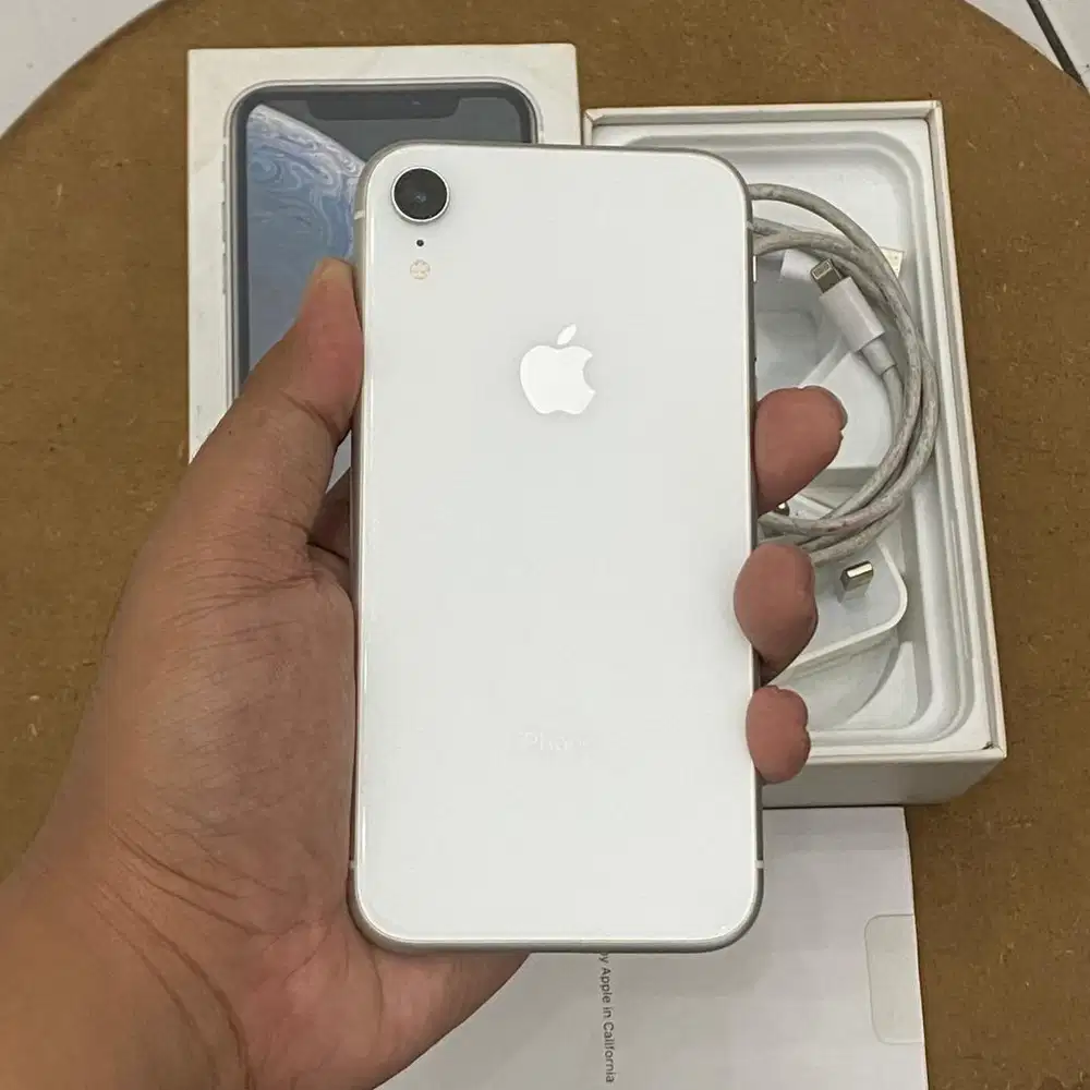 iPhone XR 64g inter