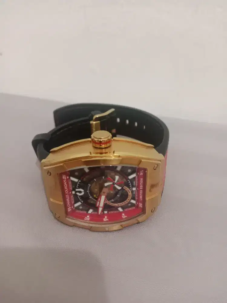 Jam limitid edition Charles jhordan ke 50 dan hanya 500 unit