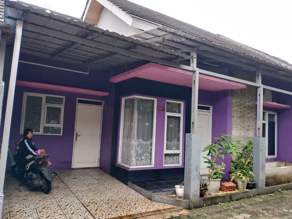 Take over rumah dekat pemda cibinong 3kamar tidur