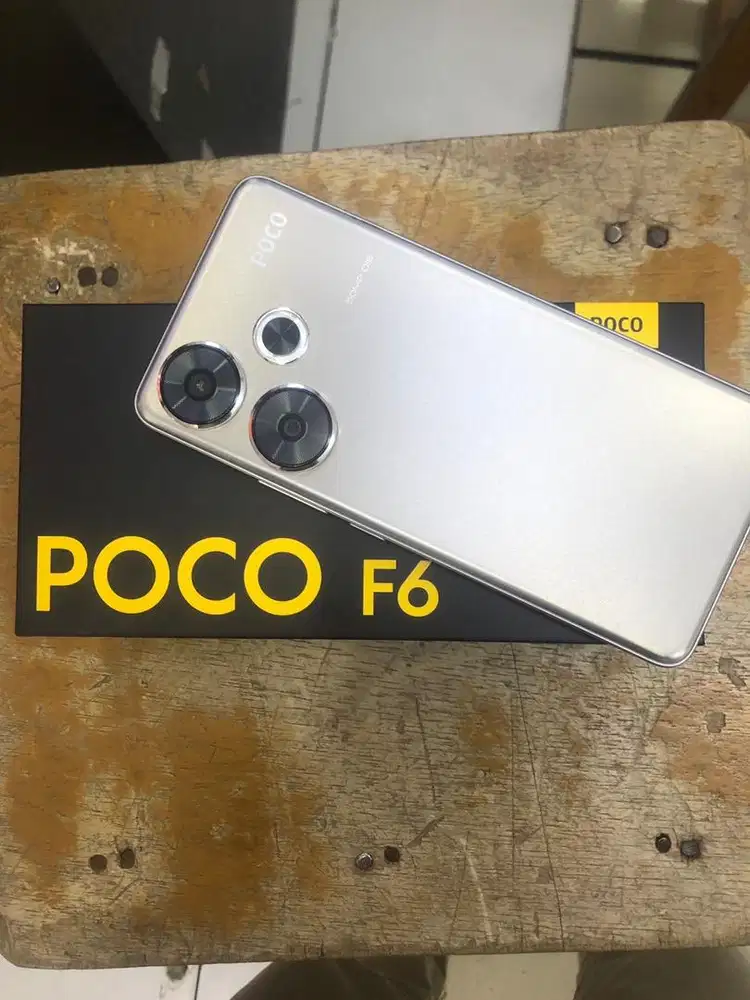 Dijual poco f6 like new