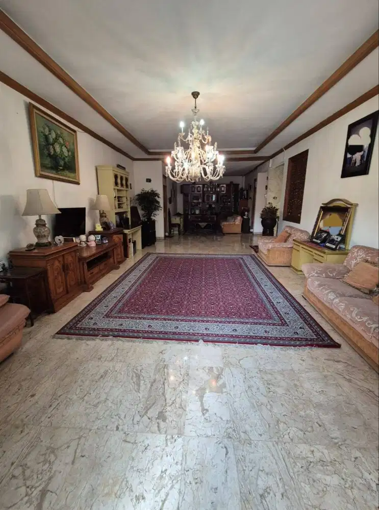 Dijual Rumah Lux Dalam Komplek Di Pasirluyu Area BKR Regol Bandung