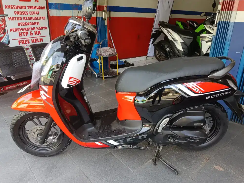 SCOOPY SPORTY TAHUN 2023
