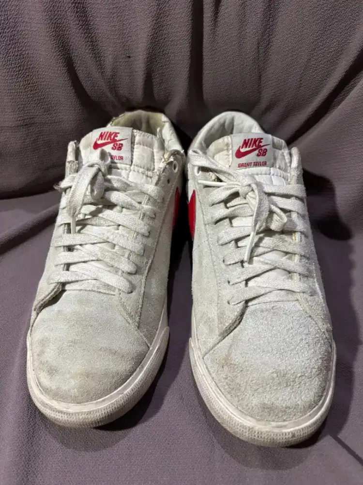 Sepatu nike blazer low suede