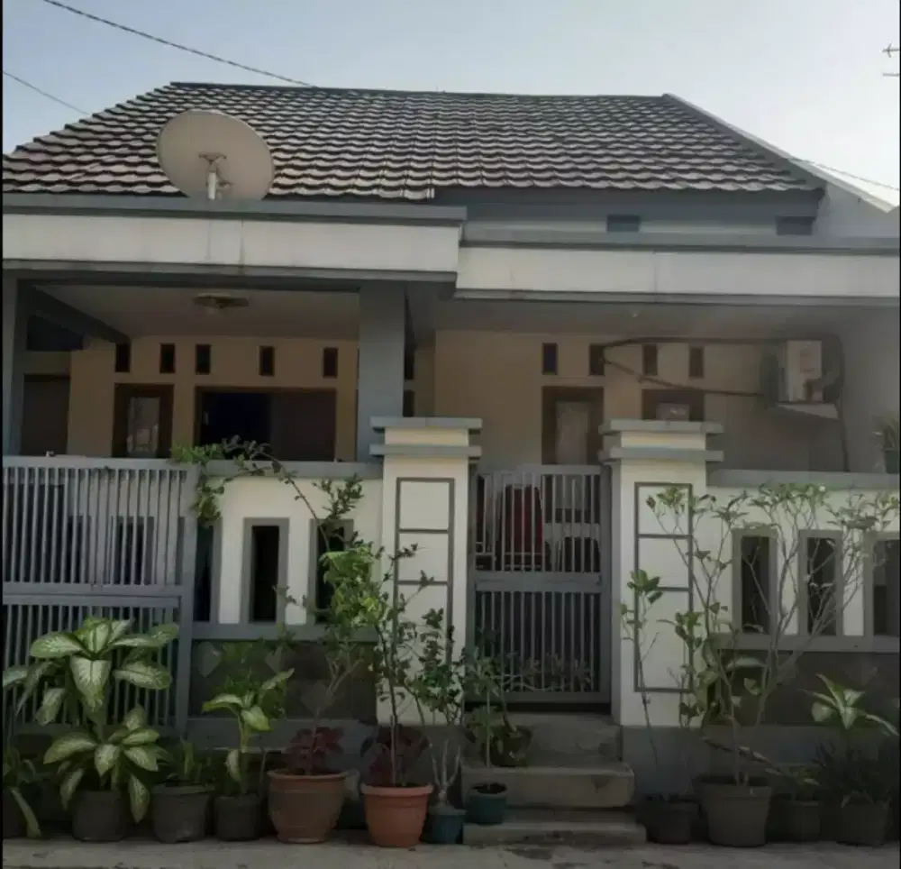 JUAL CEPAT RUMAH SHM perum krwindah Pusat Kota KRW Jl Kertabumi