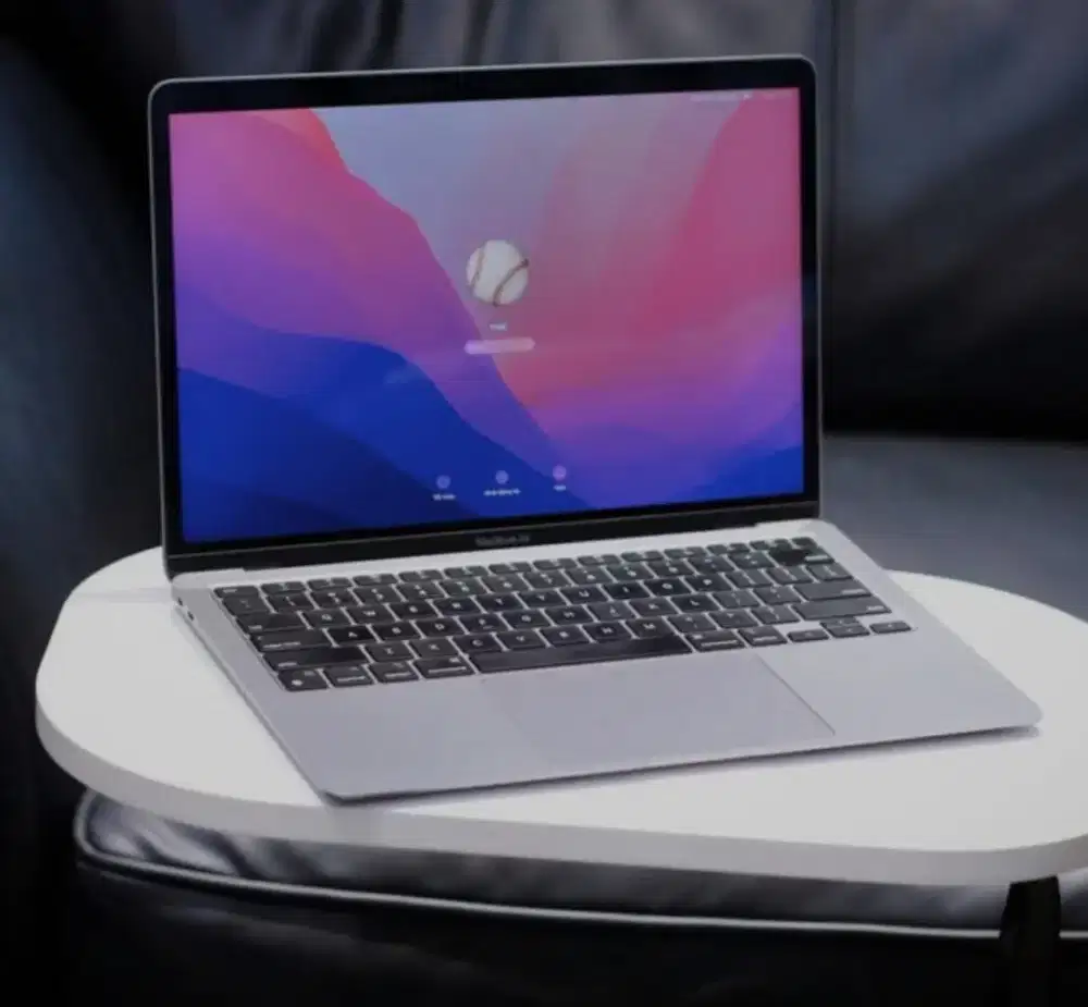 Terima Jual Beli Mcbook baru second Pro Air M1 M2 M3 M4 iPad & Iphond