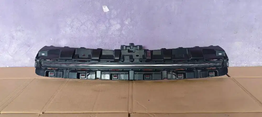 List Garnish bumper depan Alphard 2012-2015 Original