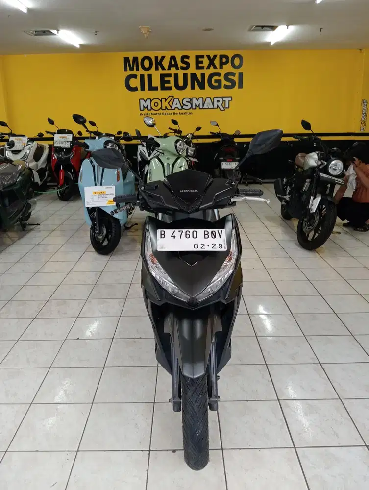 Dijual motor Honda Vario 150 2018
