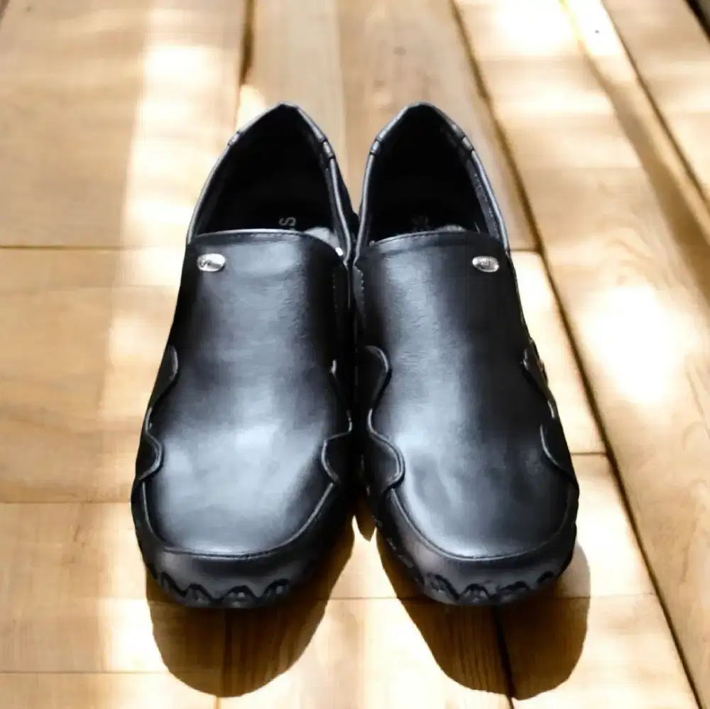 Sepatu slip on pria hermes semi kulit