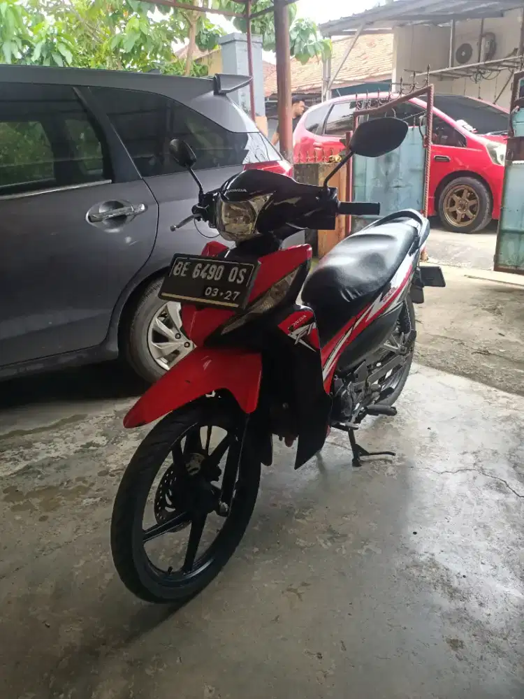 Dijual Cepat Honda Revo X Tahun 2022