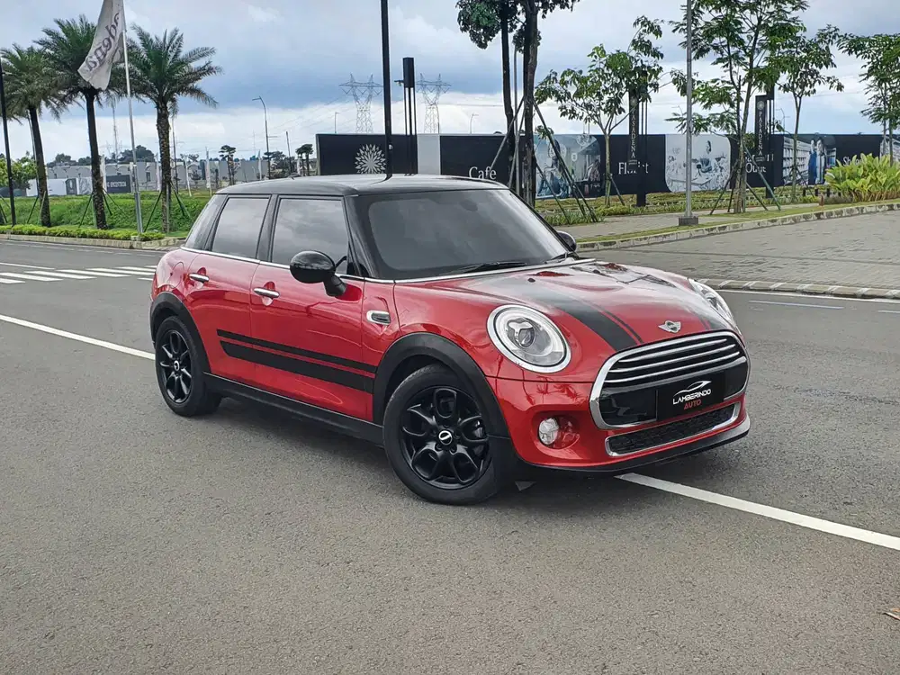 MINI COOPER 1.5 TURBO 5 DOORS 2017 MERAH