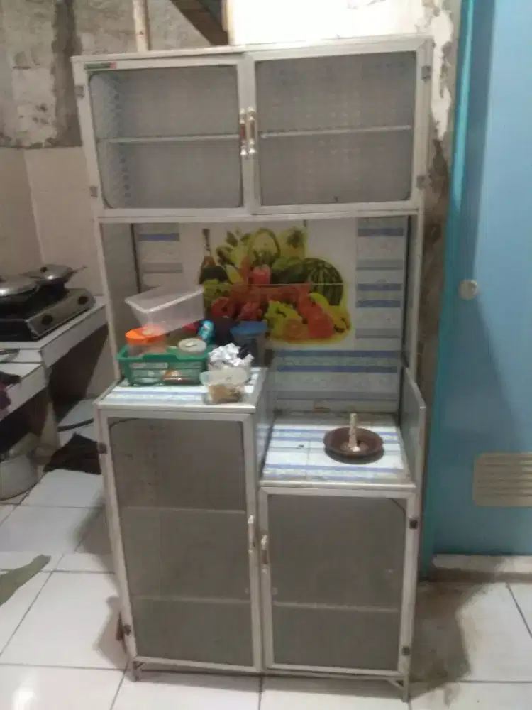 Jual lemari kaca