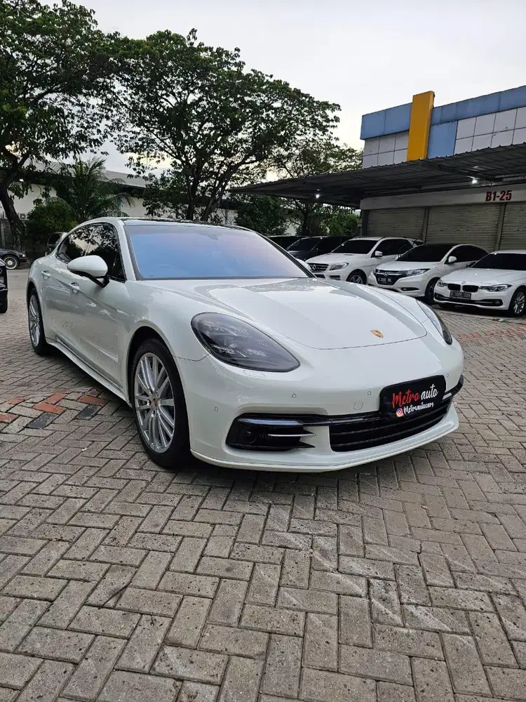 Porsche Panamera 4S 2018/2019 LWB km7rb