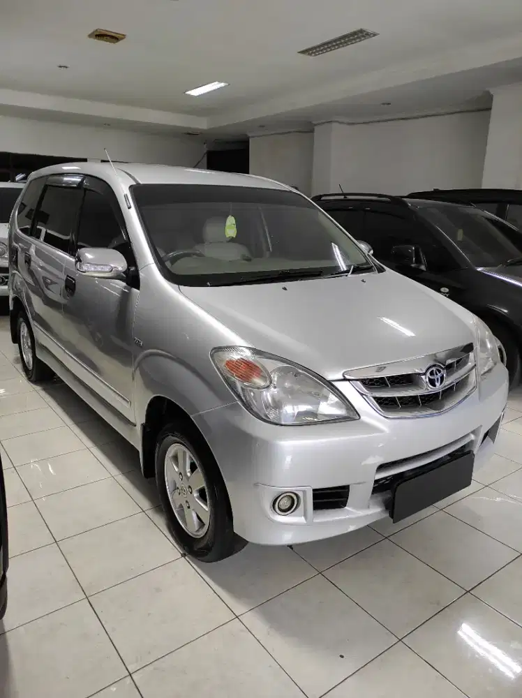 Avanza G 2011 matic