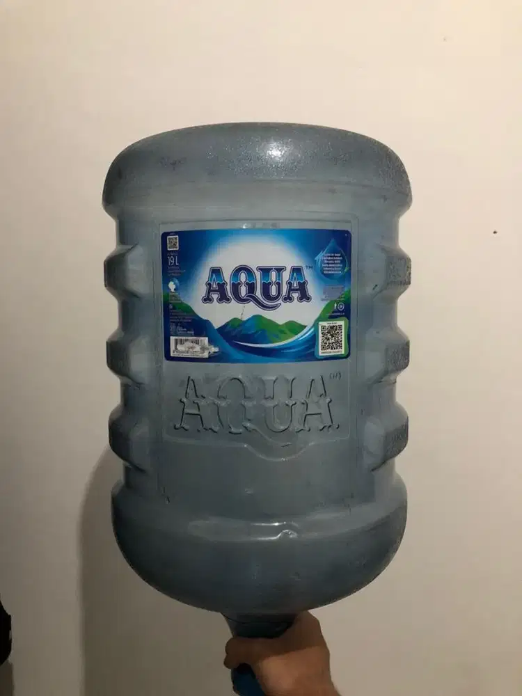 Galon air Aqua 19 L bagus murah