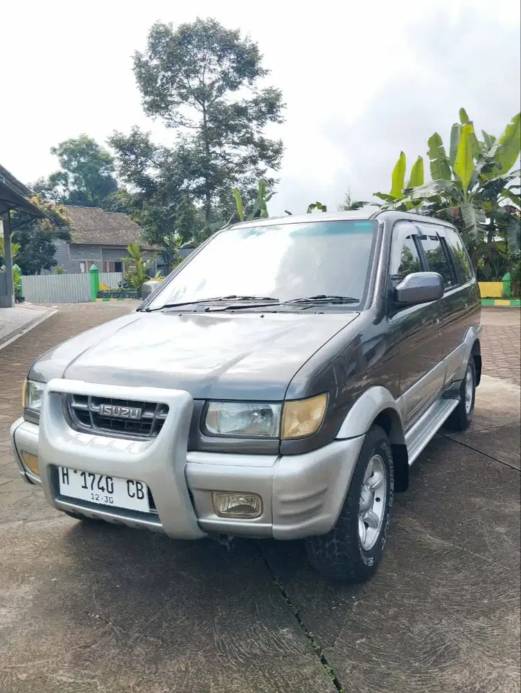 Isuzu Panther Touring 2003 Coklat Abu-Abu Siap Pakai