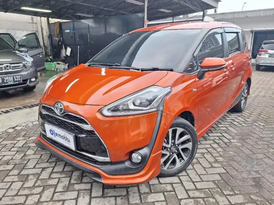 DP MURAH Toyota Sienta 1.5 Q Bensin-AT 2016 Orange CPYYB