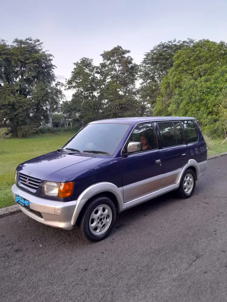 Mitsubishi Kuda 2001 Bensin