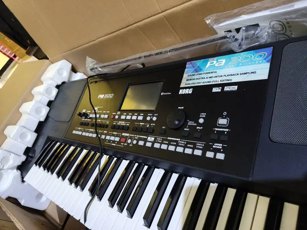 Keyboard KORG PA300 / KORG PA-300 Second Like New Masih Full set