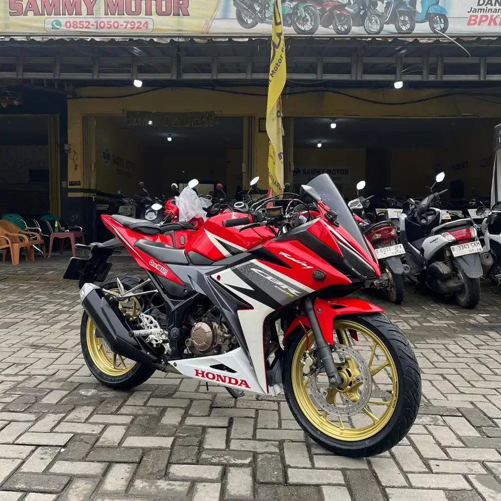 HONDA CBR 150 R 2017