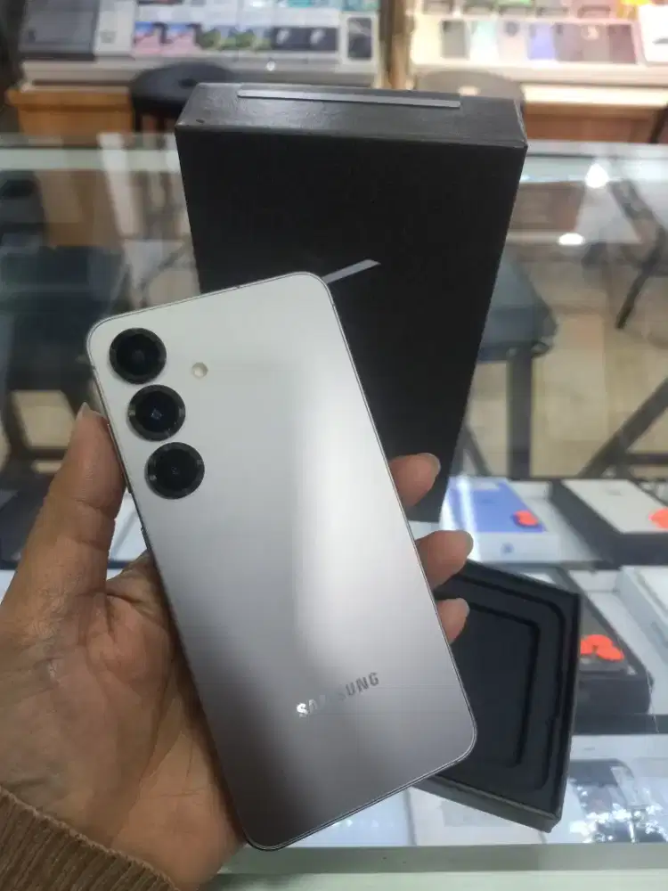 Samsung Galaxy S25 12/256GB Garansi Resmi Sein