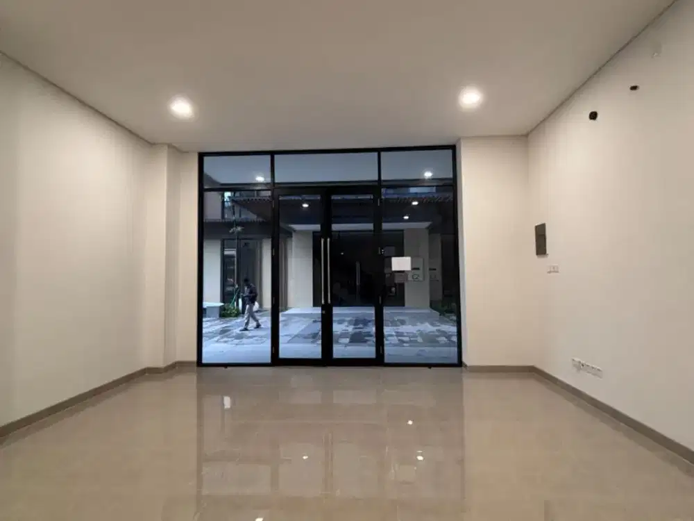 DISEWAKAN RUKO BARU SERAH TERIMA CASCADE @BSD   Posisi terlihat jelas dari jalan raya 3 lantai