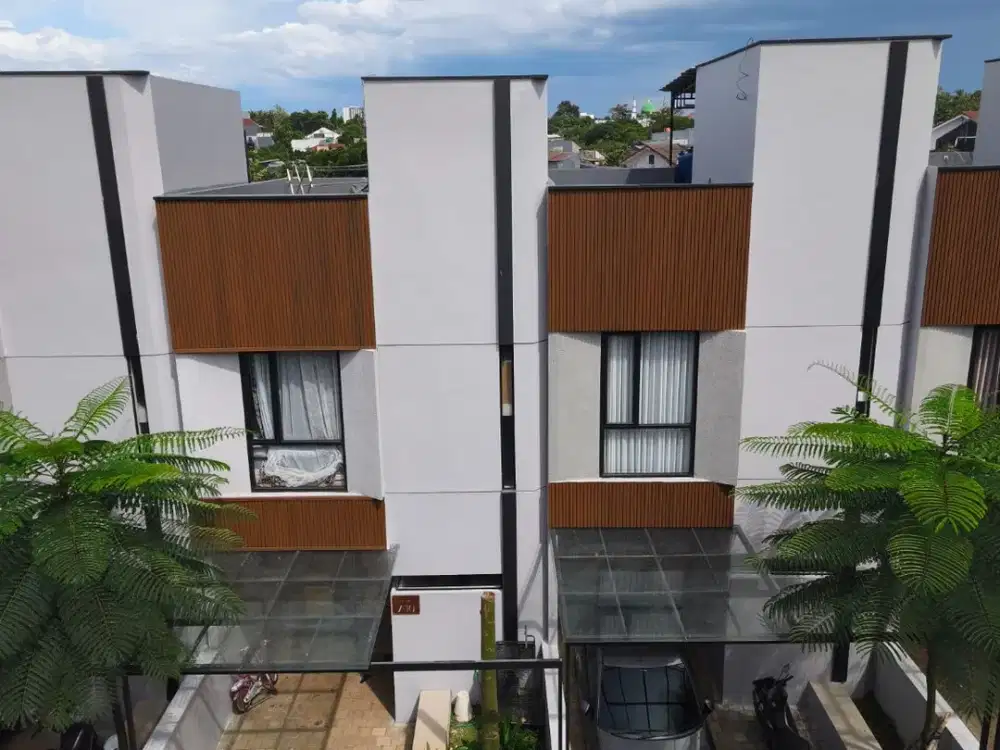 Rumah 3 LT 3 KT 500 meter Pintu Tol Cinere Jagakarsa Jakarta selatan