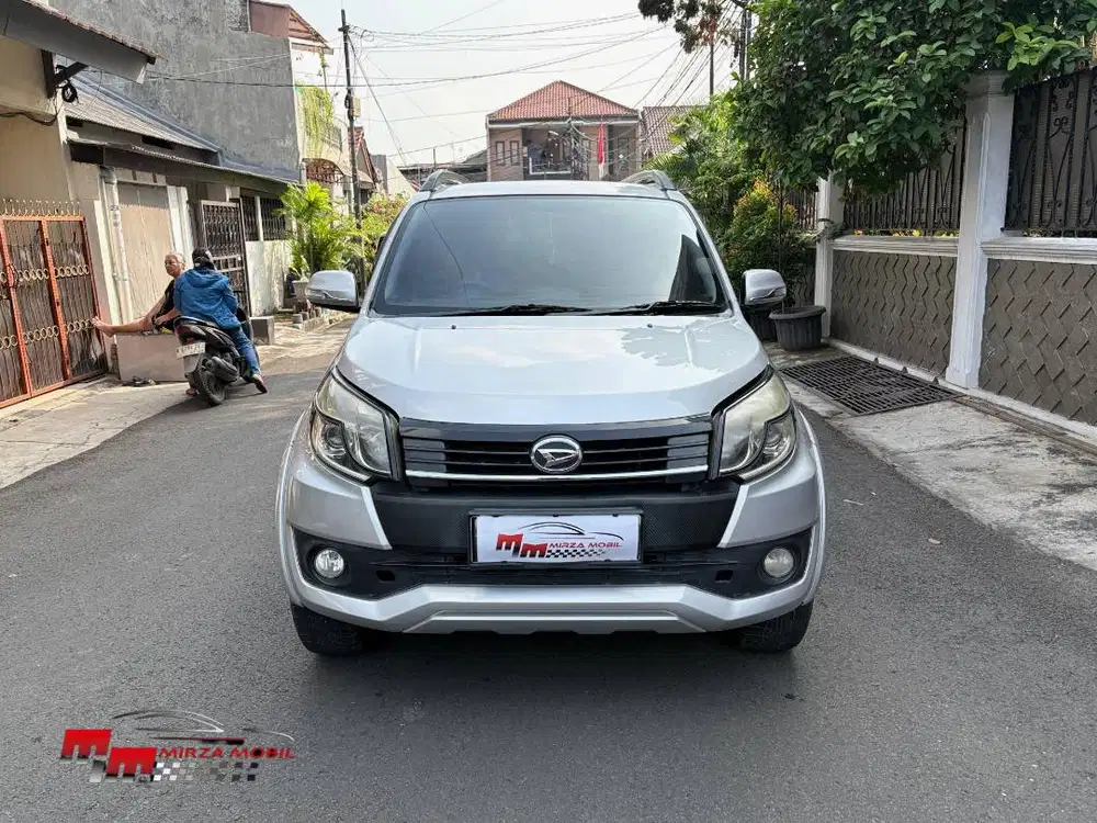 Daihatsu Terios R 1.5 AT 2017 Silver Metalik