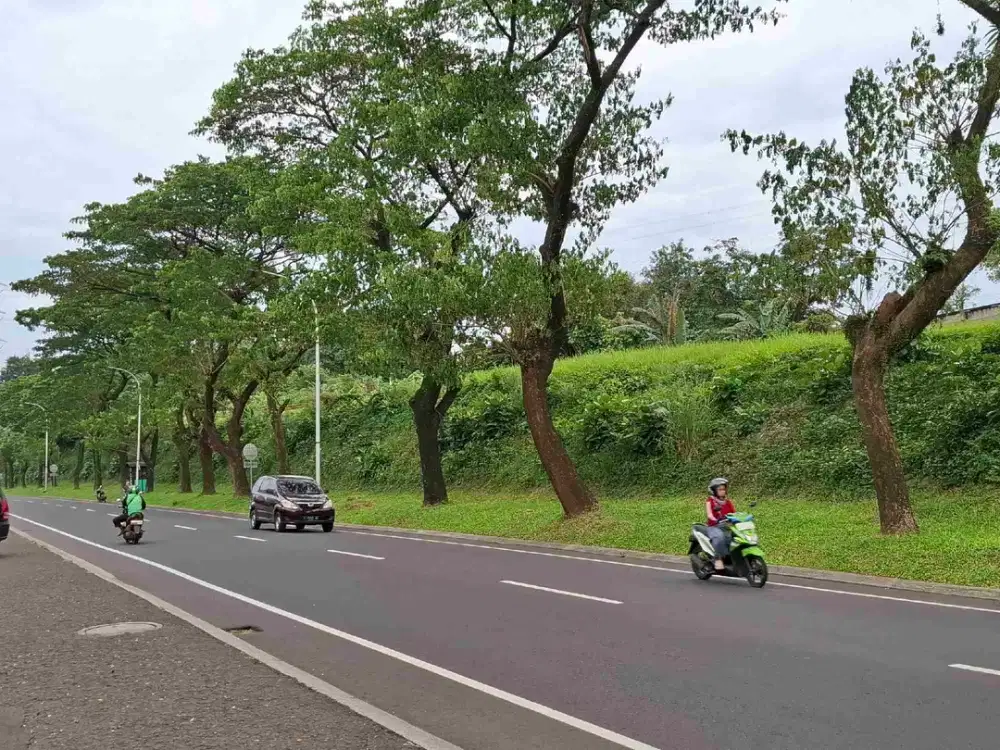 DIJUAL RUKO MURAH 2 LANTAI BEBAS BANJIR DI PINGGIR JALAN MONTREAL!