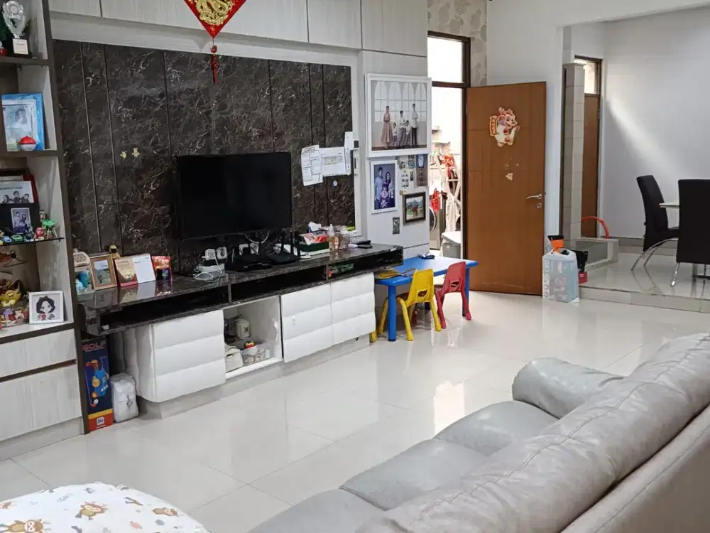 Dijual Rumah Siap Huni Kompleks Premier Mansion Pluit. Bebas Banjir Lokasi Strategis