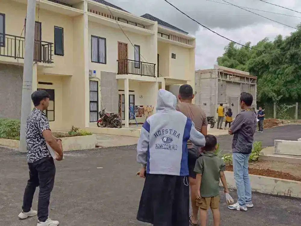 Suasananya Hening Sejuk Nyaman, Lokasi strategis di Pemda Cibinong