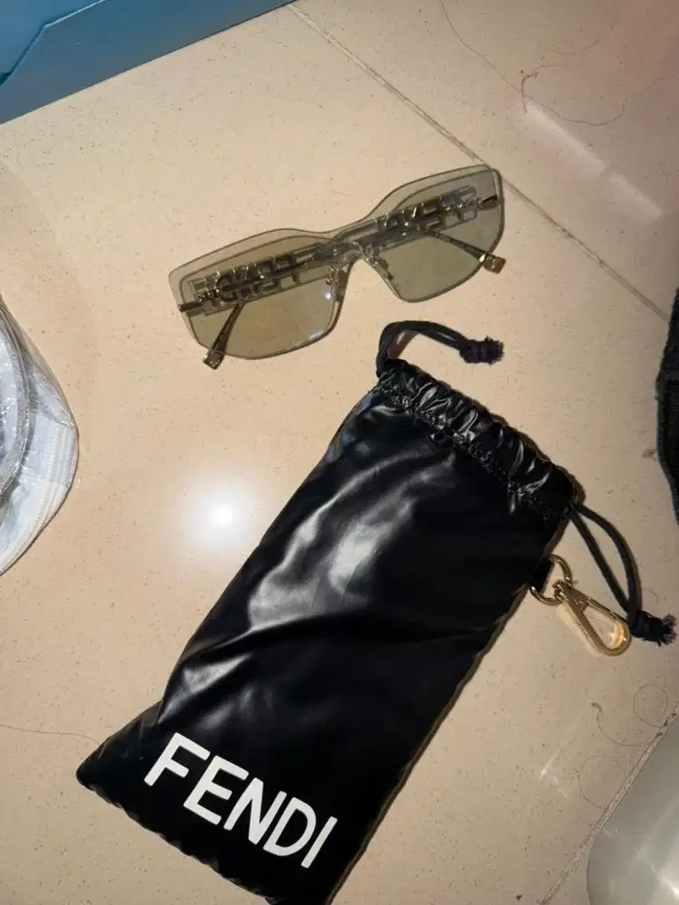 Kacamata fendi original