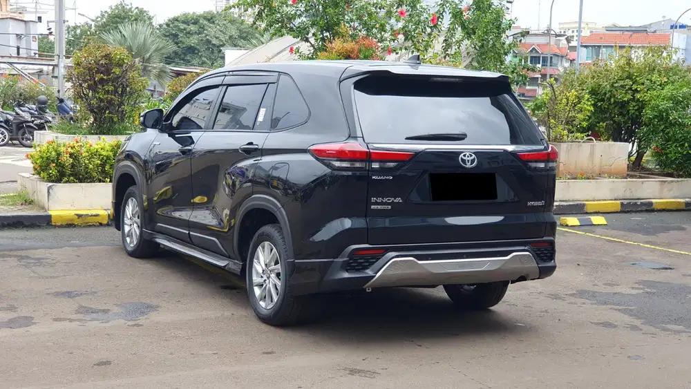 Toyota Kijang Innova 2024 Hybrid