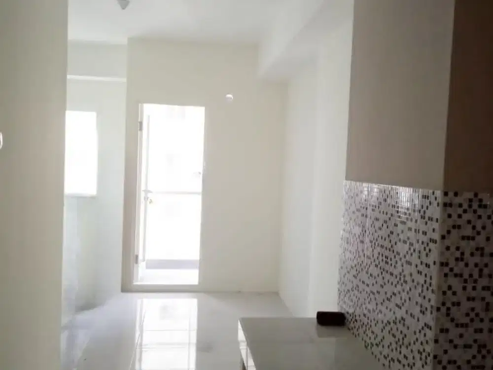 Apartemen Puncak Dharmahusada B lantai 23,View kota PLN 900watt  Ppjb