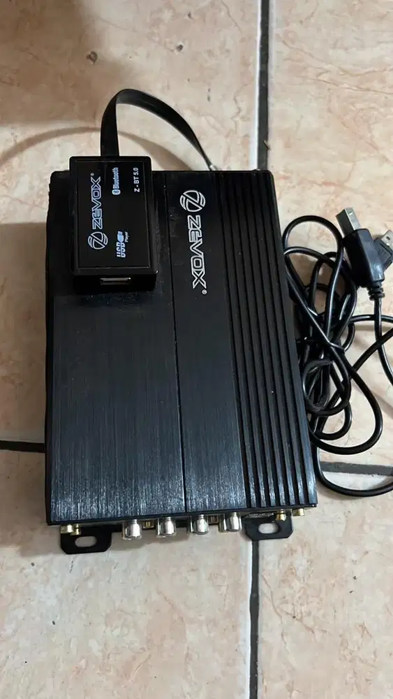 Prosesor Signal Digital ZEVOX ZP6.4 AMP