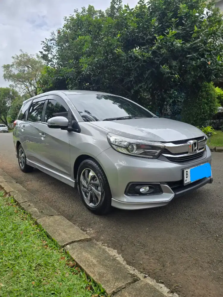 Honda mobilio e at matic th 2019 silver